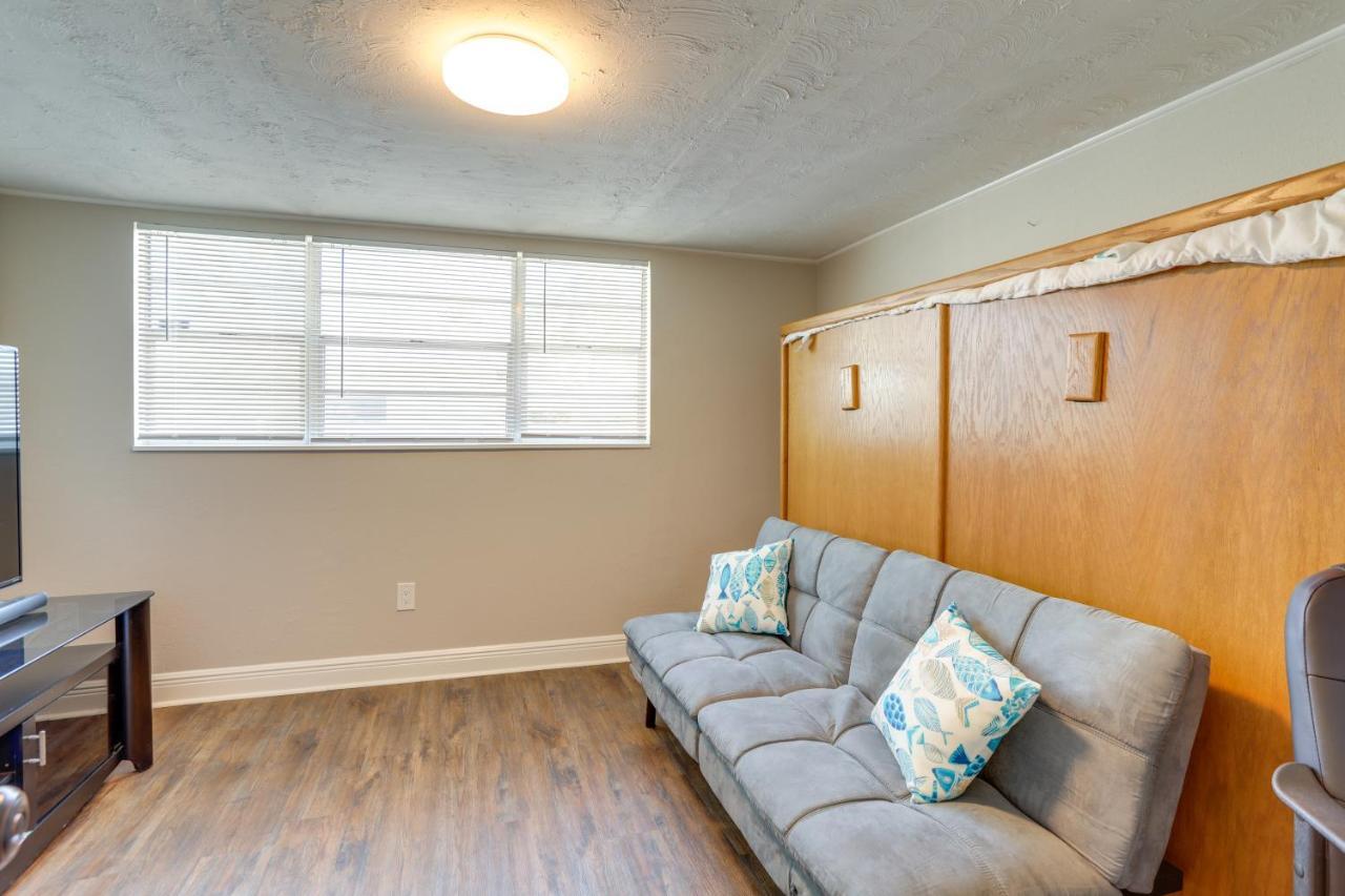 Pet-Friendly Gulfport Home Less Than 2 Mi To Beach 圣彼得堡 外观 照片